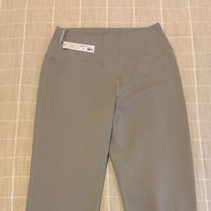 NWT BuffBunny Colorado Fleece Flare Legging